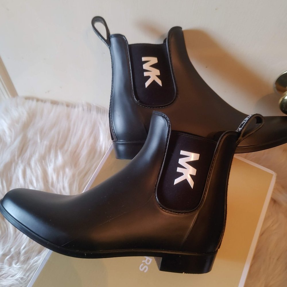 Michael Kors Charm Gore Rainbootie